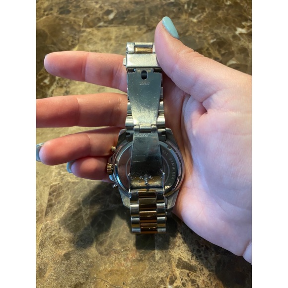 Michael Kors Bradshaw Two Tone Watch - Picture 4 of 8